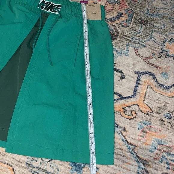 NEW Women’s medium Nike track skirt - Picture 5 of 8